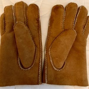 UGG Shearling Glove